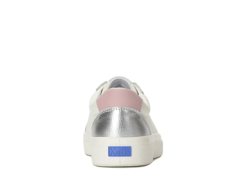 Pursuit Sneaker - Women's