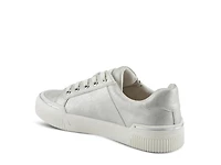 Darah Sneaker