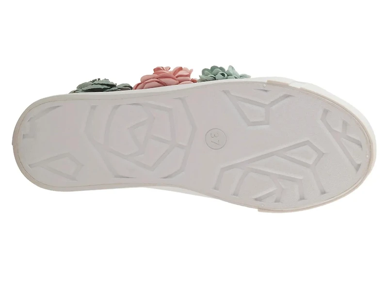 Fleur Sneaker