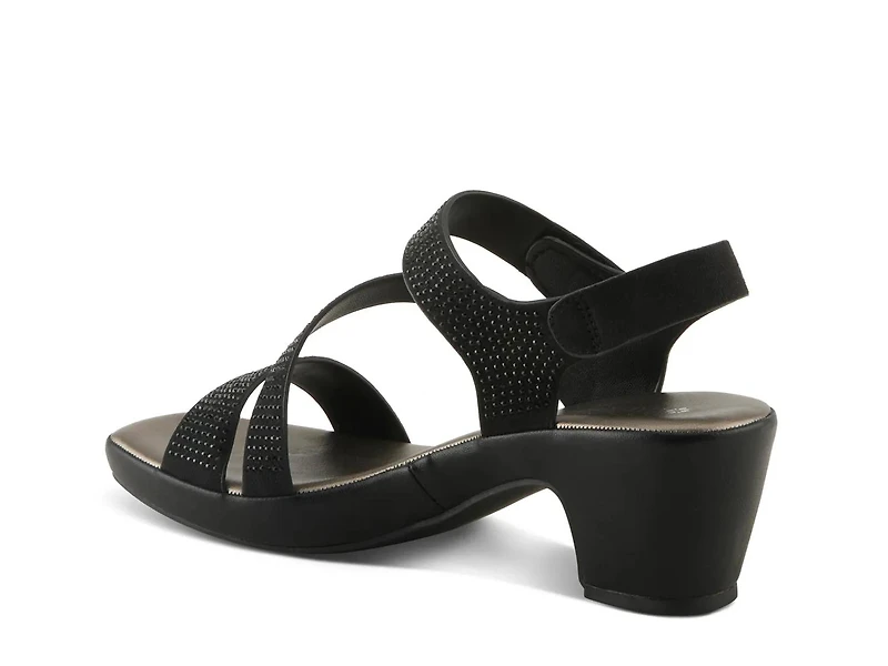 Yadiel Sandal