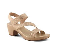 Yadiel Sandal