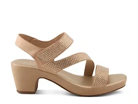 Yadiel Sandal