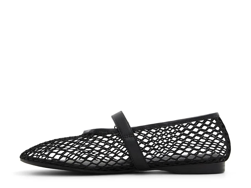 Elyiaa Mary Jane Flat
