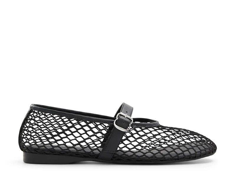 Elyiaa Mary Jane Flat