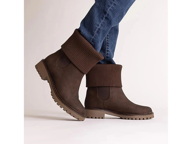 Isabeau Bootie