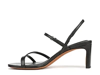 Marcela Sandal
