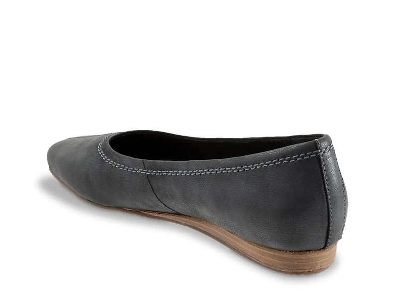 Vera Cruz Ballet Flat