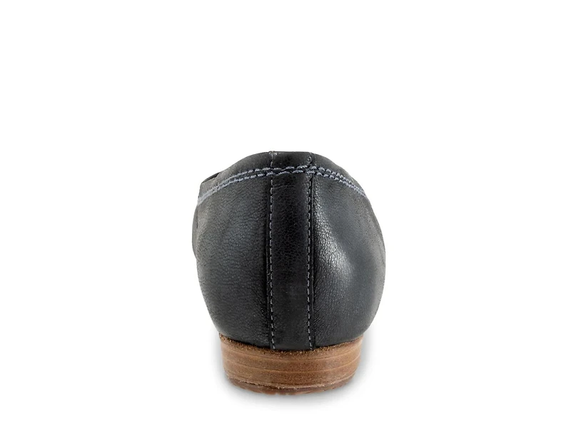 Vera Cruz Ballet Flat