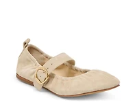 Caely Mary Jane Flat