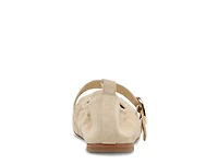 Caely Mary Jane Flat