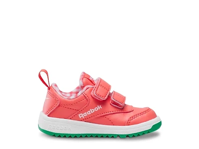 Weebok Clasp Low Sneaker