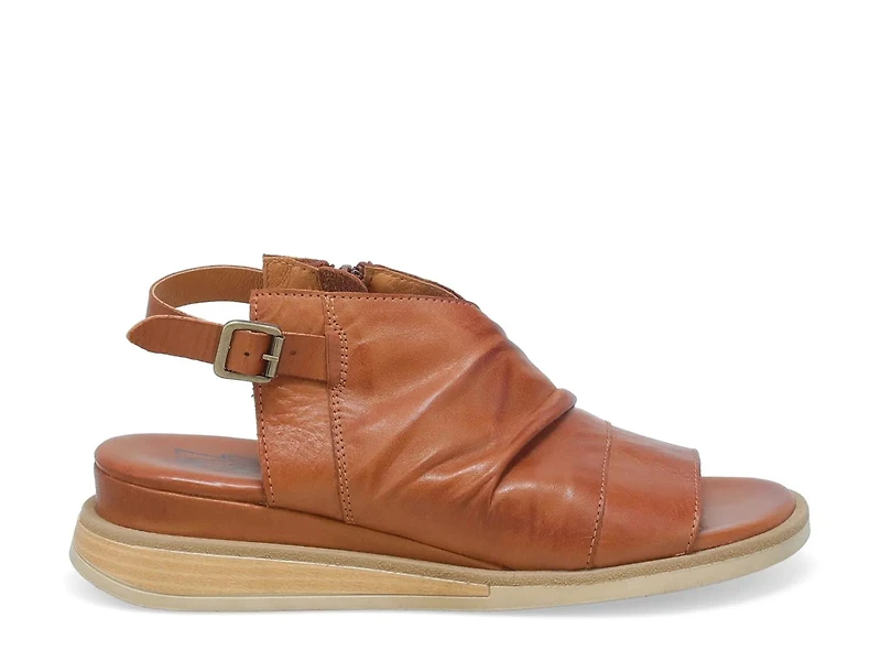 Conor Sandal