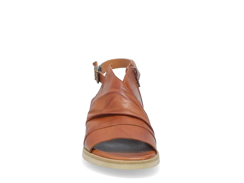 Conor Sandal