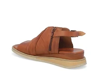Conor Sandal