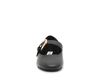 Zarah Mary Jane Flat