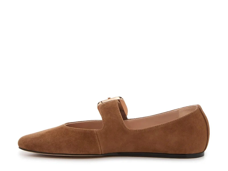 Zarah Mary Jane Flat