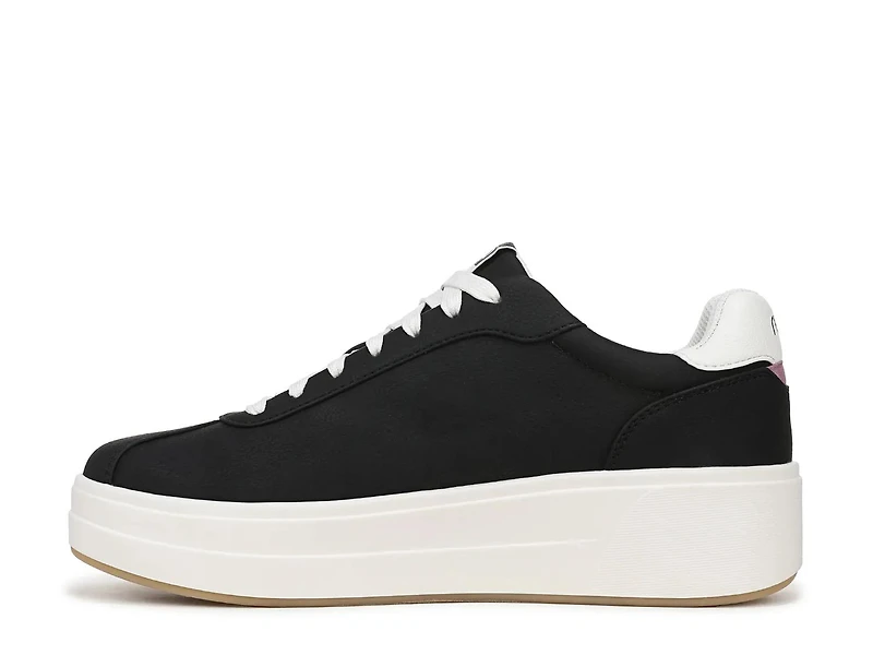 Viv Max Platform Sneaker
