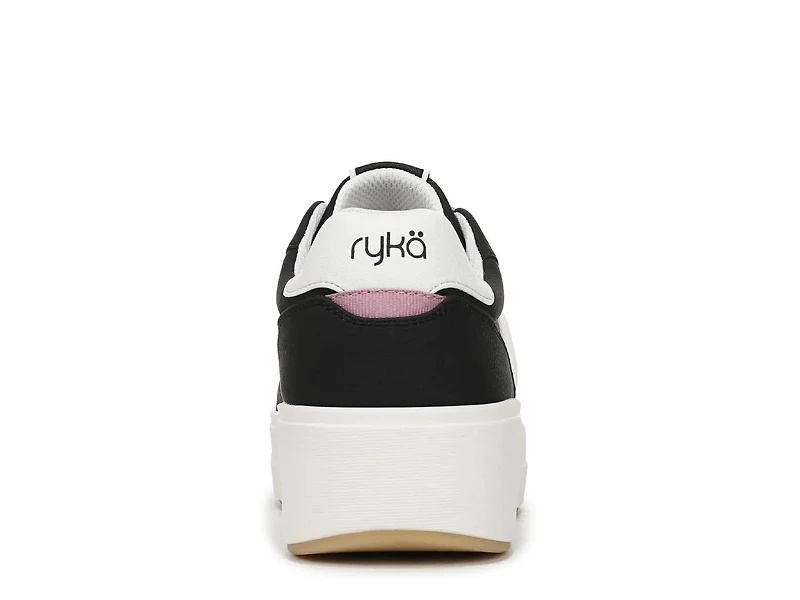 Viv Max Platform Sneaker