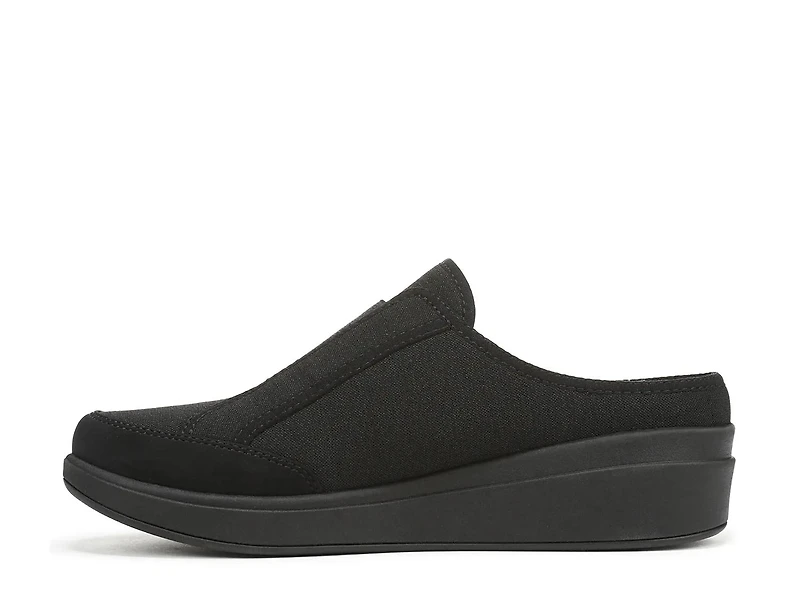 Lounge Slip-On