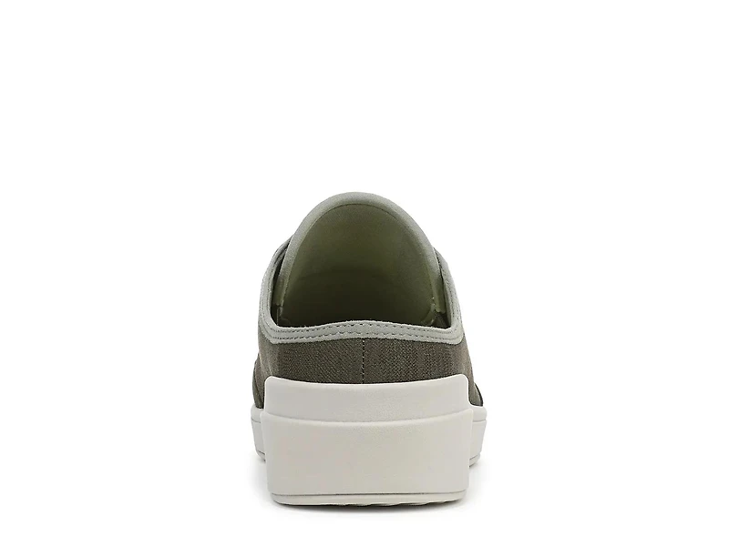 Lounge Slip-On