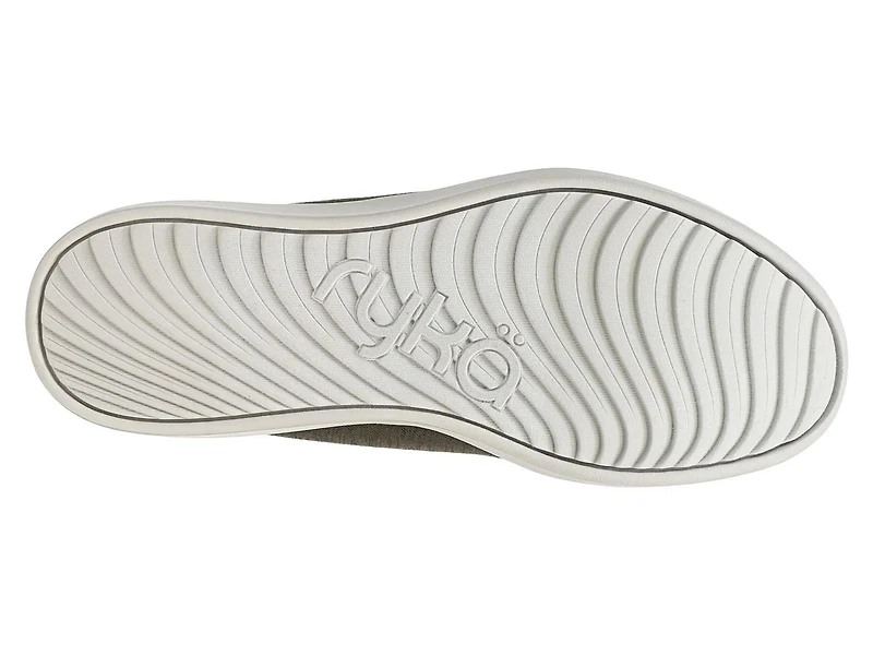 Lounge Slip-On