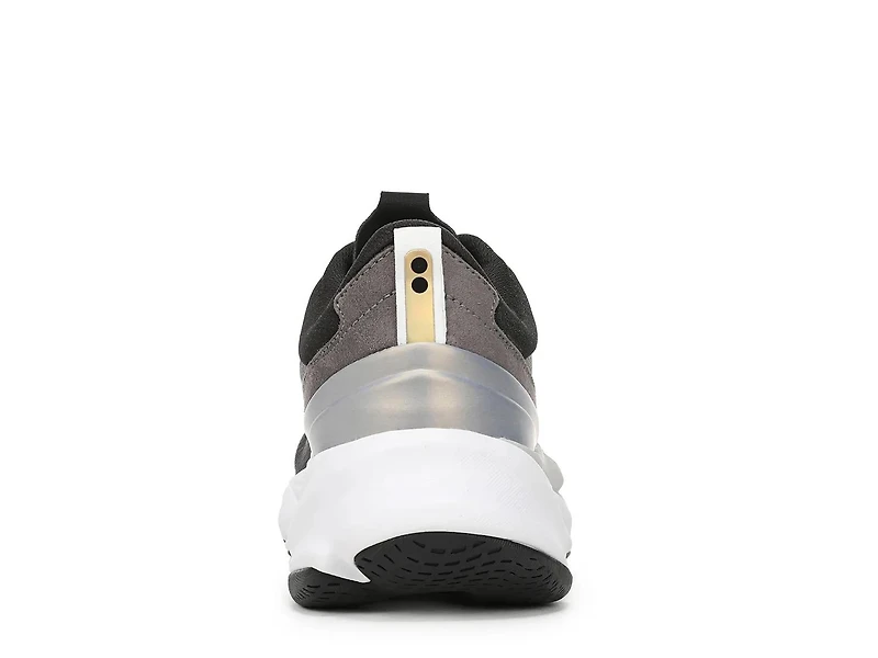 Elevate LX Sneaker