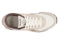 Classic AZ Sneaker - Women's