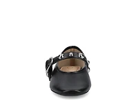 Naveah Mary Jane Flat