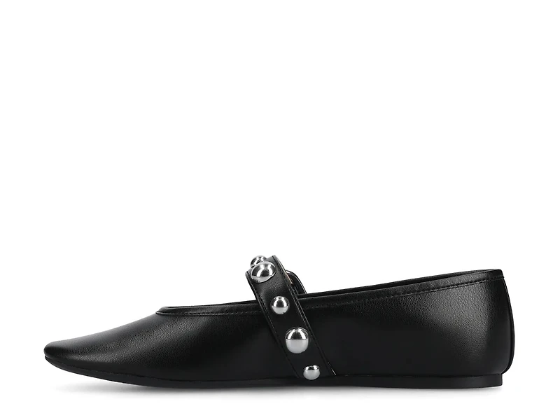 Naveah Mary Jane Flat