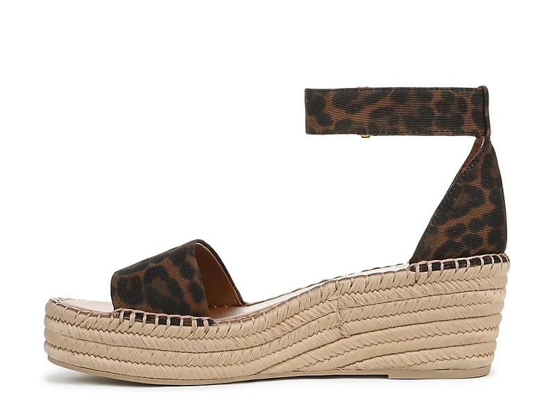 Pela Wedge Sandal