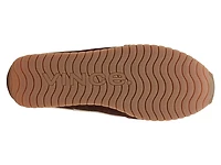 Oasis Runner Slip-On