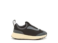 Robbie Dash Slip-On Sneaker