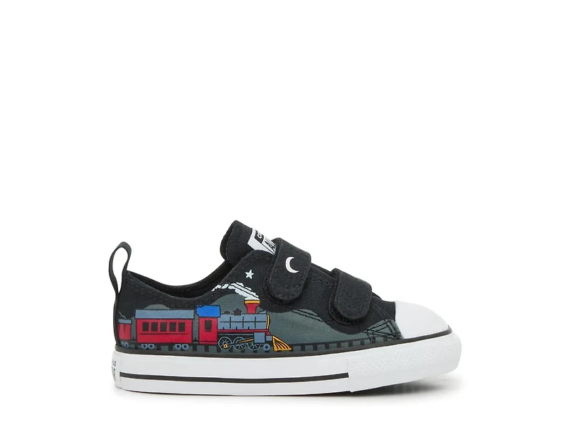 Chuck Taylor All-Star Sneaker - Kids'