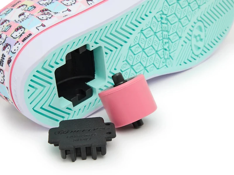 Hello Kitty Pro 20 Nova Skate Shoe - Kids'