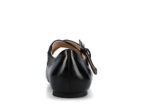 Ivanna Mary Jane Flat