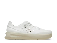 InMotion Pacer Sneaker