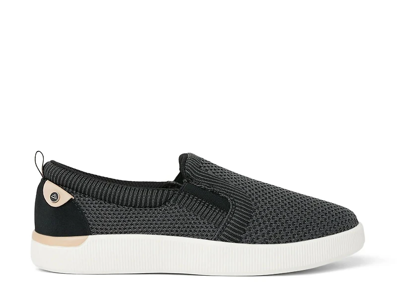 Neptune Elyse Slip-On Sneaker