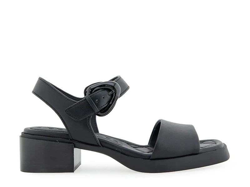 Dorian Sandal