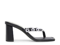 Daphne Sandal