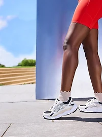 Rezorb Max Classic Walking Sneaker