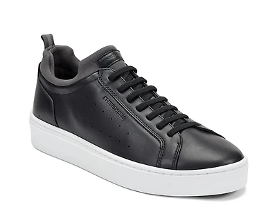 Nevel High-Top Sneaker