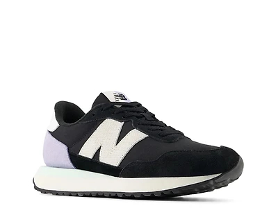 237 Sneaker - Women's