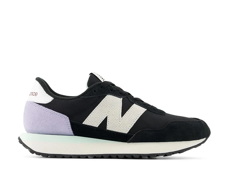237 Sneaker - Women's