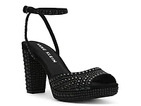Vanna Platform Sandal