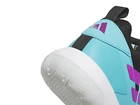 Cross Em Up Select Basketball Shoe