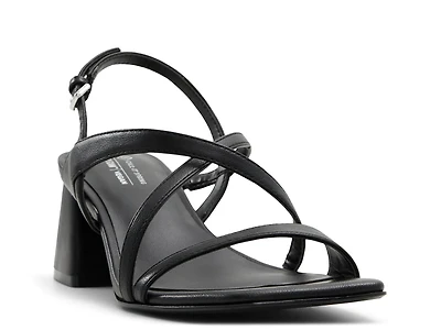 Shaynaa Sandal