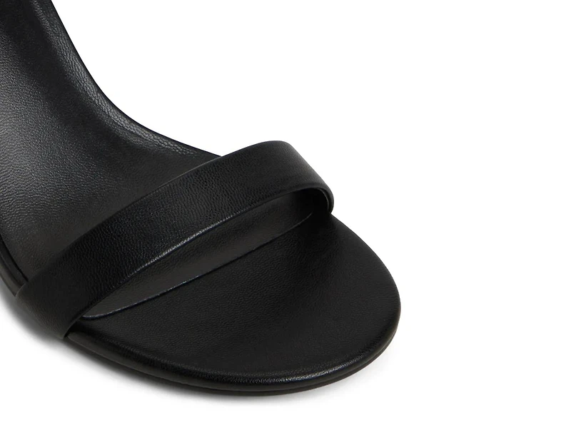 Madelyyn Sandal