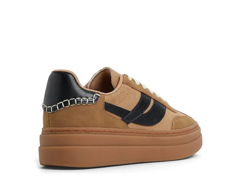 Tommie Sneaker