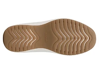 Feel At Ease Sneaker