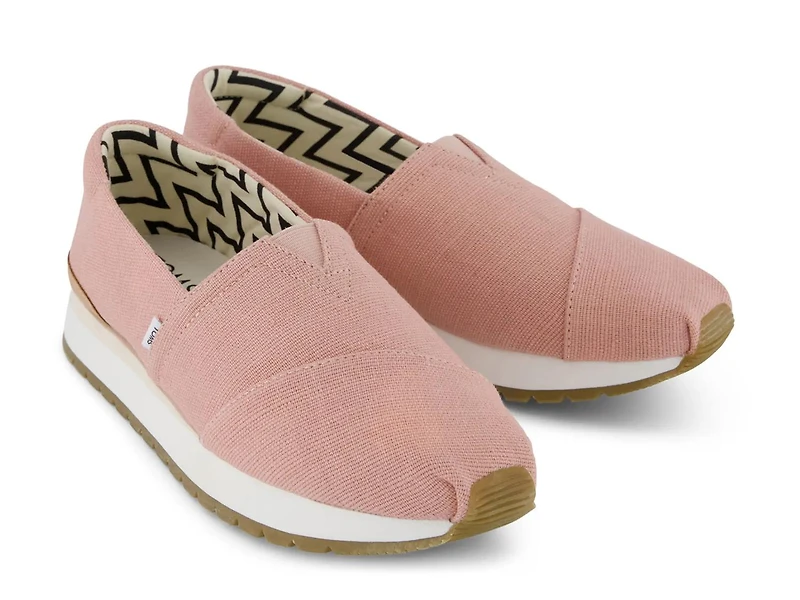 Resident Plus Sneaker